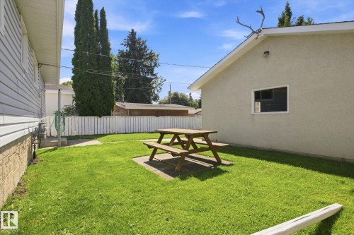 16111 88A Avenue Nw, Edmonton, AB - Outdoor