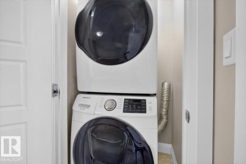 2005 15 Avenue Nw, Edmonton, AB - Indoor Photo Showing Laundry Room