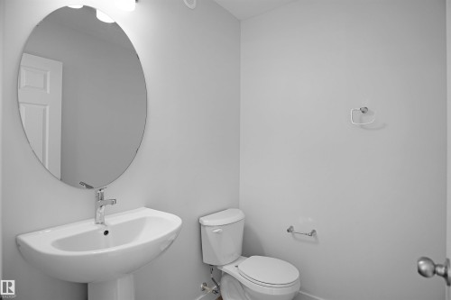 106 Juniper Wynd, Fort Saskatchewan, AB - Indoor Photo Showing Bathroom