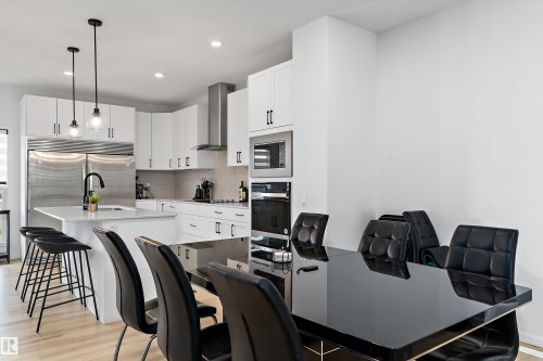 17818 70A Street Nw, Edmonton, AB - Indoor Photo Showing Kitchen