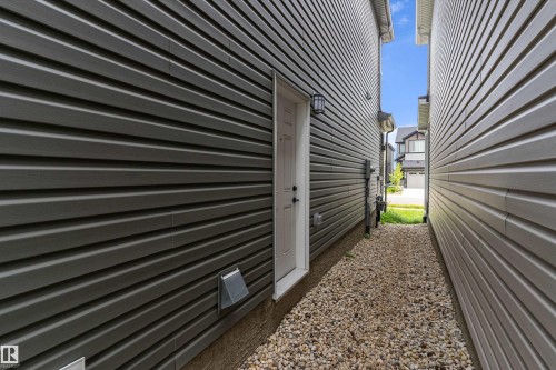17818 70A Street Nw, Edmonton, AB - Outdoor