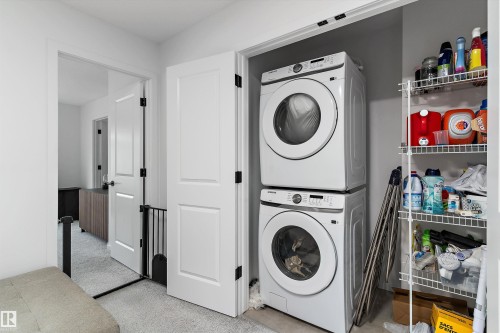 17818 70A Street Nw, Edmonton, AB - Indoor Photo Showing Laundry Room