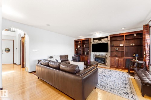 488 Klarvatten Lake Wynd Nw, Edmonton, AB - Indoor Photo Showing Living Room With Fireplace