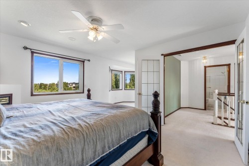 488 Klarvatten Lake Wynd Nw, Edmonton, AB - Indoor Photo Showing Bedroom