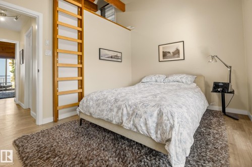 139 Silver Beach Road, Rural Wetaskiwin County, AB - Indoor Photo Showing Bedroom