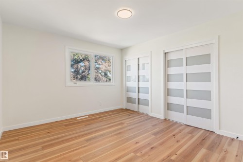 9328 168 Street Nw, Edmonton, AB - Indoor Photo Showing Other Room