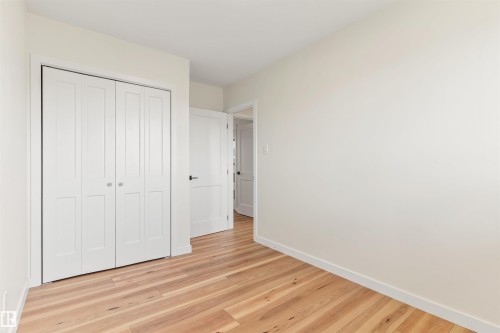9328 168 Street Nw, Edmonton, AB - Indoor Photo Showing Other Room
