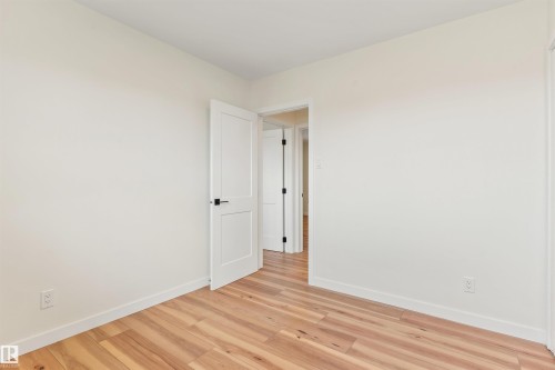 9328 168 Street Nw, Edmonton, AB - Indoor Photo Showing Other Room