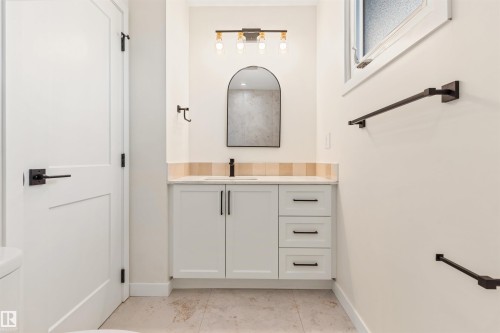 9328 168 Street Nw, Edmonton, AB - Indoor Photo Showing Bathroom