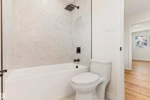 9328 168 Street Nw, Edmonton, AB - Indoor Photo Showing Bathroom
