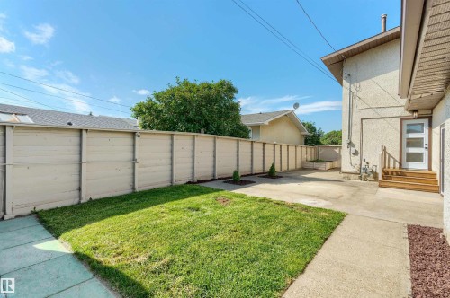 9328 168 Street Nw, Edmonton, AB - Outdoor