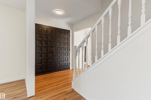 9328 168 Street Nw, Edmonton, AB - Indoor Photo Showing Other Room