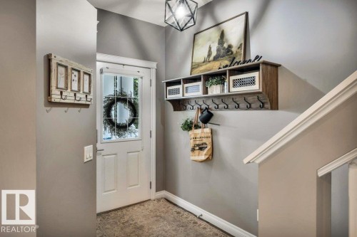 8423 23 Avenue Sw, Edmonton, AB - Indoor Photo Showing Other Room