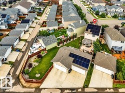 8423 23 Avenue SW  Edmonton, AB T6X 2G1