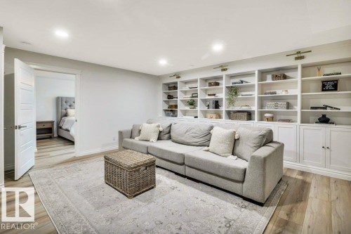 8423 23 Avenue Sw, Edmonton, AB - Indoor
