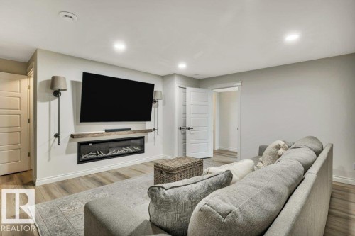 8423 23 Avenue Sw, Edmonton, AB - Indoor Photo Showing Basement