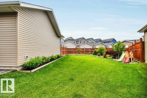 8423 23 Avenue Sw, Edmonton, AB - Outdoor