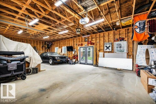 8423 23 Avenue Sw, Edmonton, AB - Indoor Photo Showing Garage