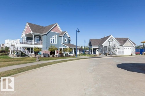 8423 23 Avenue Sw, Edmonton, AB - Outdoor
