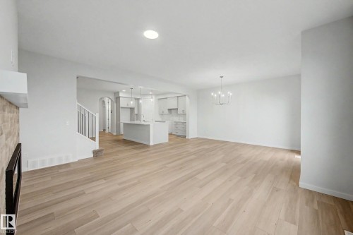 5435 Hawthorn Run Sw, Edmonton, AB - Indoor