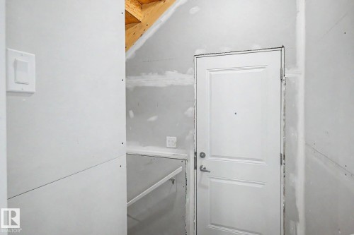 Additional content - 5435 Hawthorn Run Sw, Edmonton, AB - Indoor Photo Showing Other Room