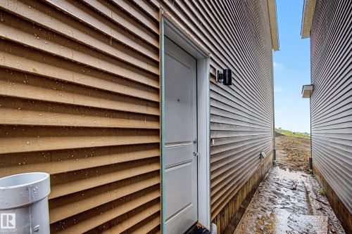 5435 Hawthorn Run Sw, Edmonton, AB -  Photo Showing Other Room