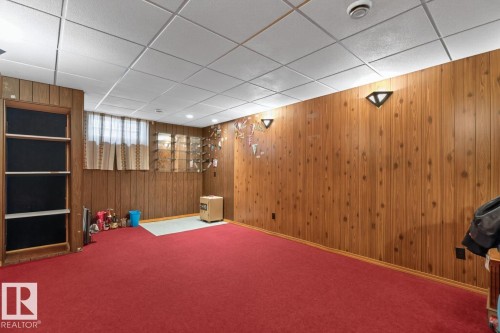 9419 65 Avenue Nw, Edmonton, AB - Indoor Photo Showing Other Room