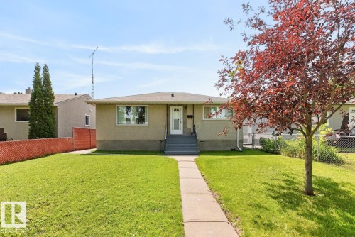 9419 65 Avenue Nw, Edmonton, AB - Outdoor