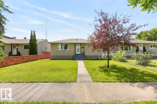 9419 65 Avenue Nw, Edmonton, AB - Outdoor