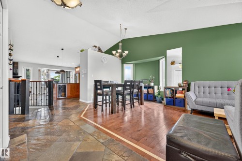 3619 31 Street Nw, Edmonton, AB - Indoor