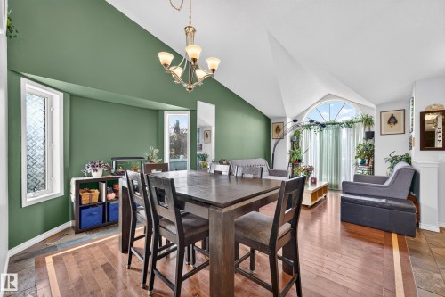 3619 31 Street Nw, Edmonton, AB - Indoor Photo Showing Dining Room
