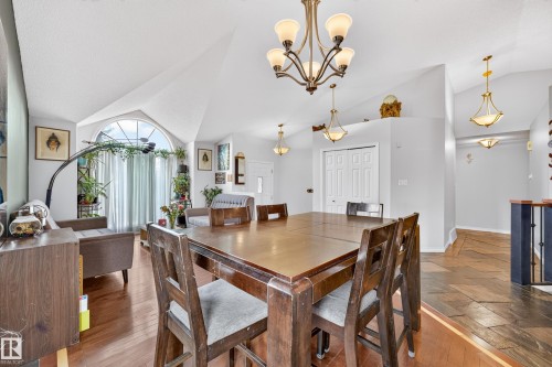 3619 31 Street Nw, Edmonton, AB - Indoor Photo Showing Dining Room