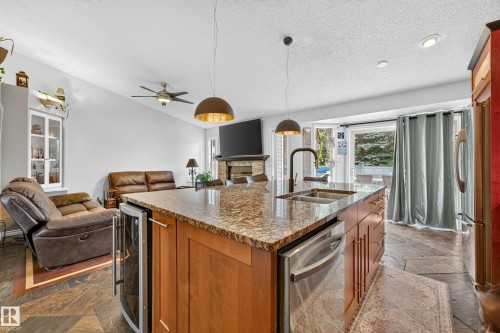 3619 31 Street Nw, Edmonton, AB - Indoor Photo Showing Kitchen With Double Sink