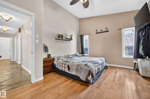 3619 31 Street Nw, Edmonton, AB - Indoor Photo Showing Bedroom