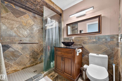 3619 31 Street Nw, Edmonton, AB - Indoor Photo Showing Bathroom