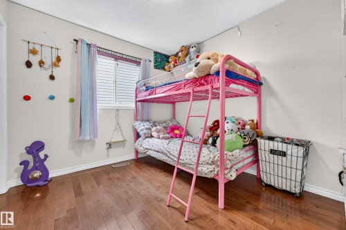 3619 31 Street Nw, Edmonton, AB - Indoor Photo Showing Bedroom