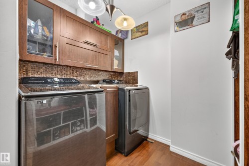 3619 31 Street Nw, Edmonton, AB - Indoor