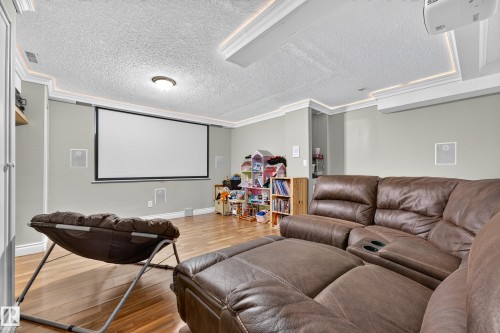 3619 31 Street Nw, Edmonton, AB - Indoor Photo Showing Living Room