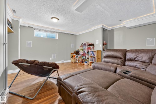 3619 31 Street Nw, Edmonton, AB - Indoor