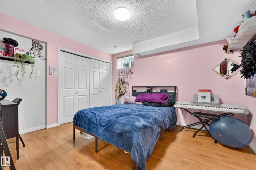 3619 31 Street Nw, Edmonton, AB - Indoor Photo Showing Bedroom