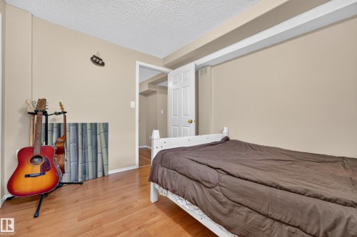 3619 31 Street Nw, Edmonton, AB - Indoor Photo Showing Bedroom