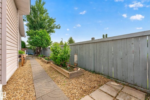 3619 31 Street Nw, Edmonton, AB - Outdoor