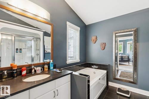 11030 122 Street Nw, Edmonton, AB 