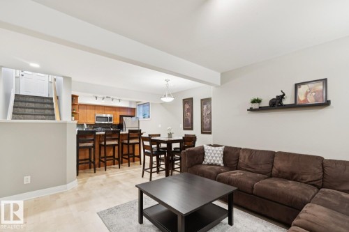 11030 122 Street Nw, Edmonton, AB 