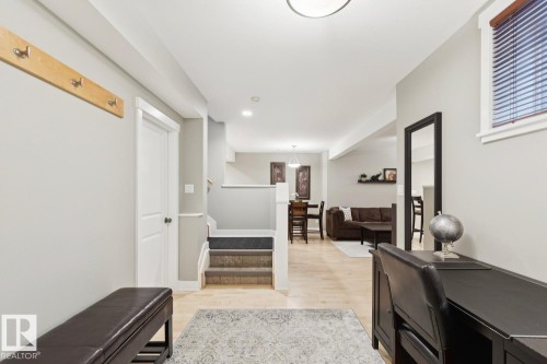 11030 122 Street Nw, Edmonton, AB 