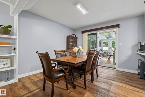 #6 25012 Sturgeon Rd, Rural Sturgeon County, AB - Indoor Photo Showing Dining Room