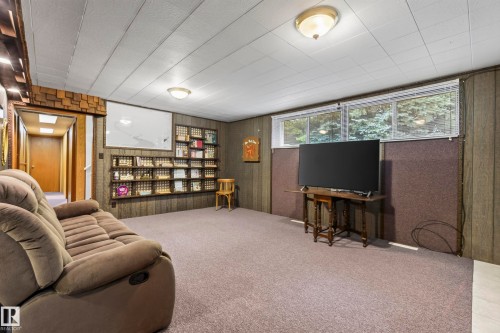 #6 25012 Sturgeon Rd, Rural Sturgeon County, AB - Indoor