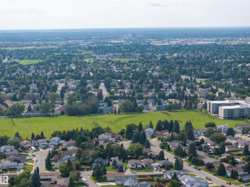 Image quality insufficient for description - 4903 11A Avenue Nw, Edmonton, AB - Outdoor With View