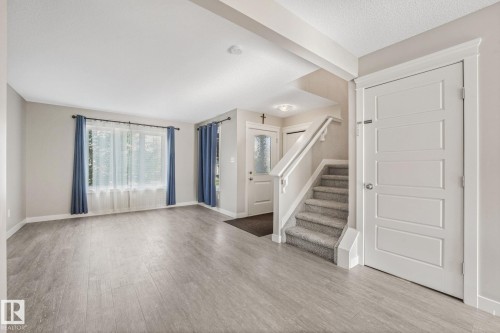1251 163 Street Sw, Edmonton, AB - Indoor Photo Showing Other Room