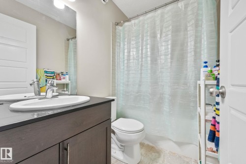 1251 163 Street Sw, Edmonton, AB - Indoor Photo Showing Bathroom